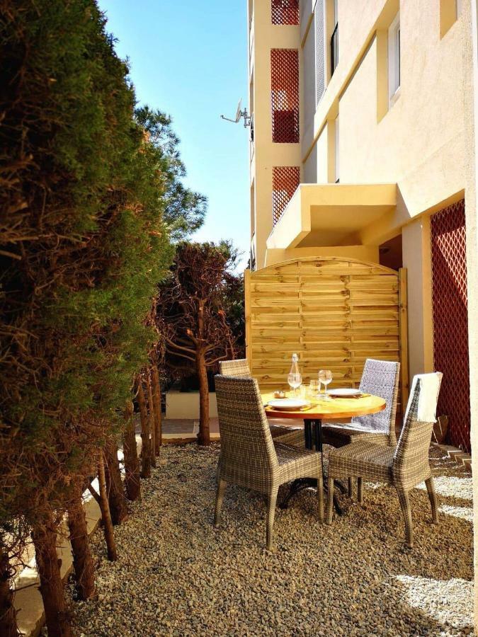 Grand Studio 35M2 Centre Ville LʼÎle-Rousse Dış mekan fotoğraf